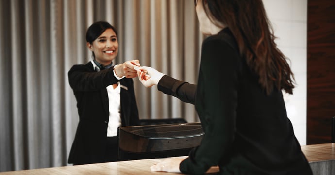 5 Reasons Why Travellers Book Out-of-Policy (And How to Mitigate It)